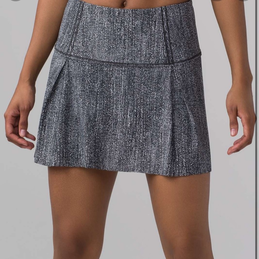 Lost in Pace Black and White Lululemon Skirt